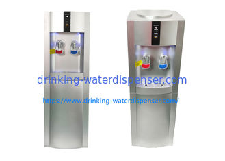 Filtro erogatore acqua autoportante colore argento POU con sistema di riscaldamento